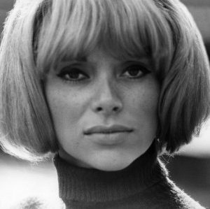Mireille-Darc-jalo-us