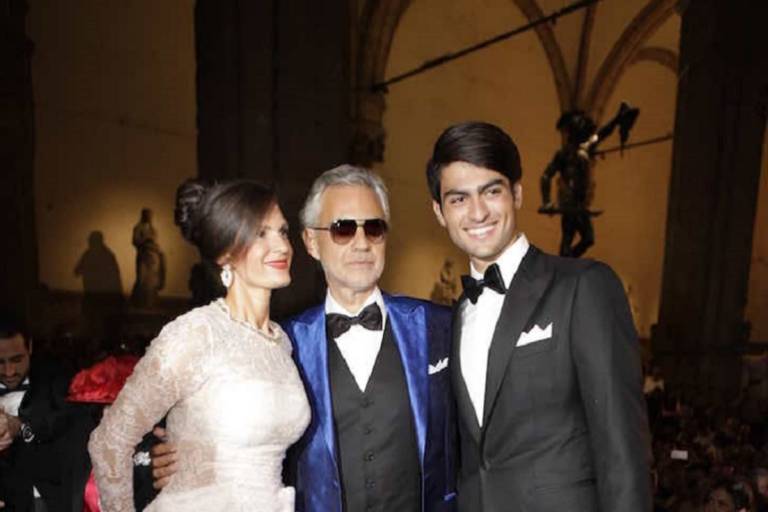 homejalouspublic_htmlwp-contentuploads202209echoCS_Veronica_Berti_Andrea_Bocelli_Matteo_Bocelli-768x512.jpg6319f3518019f.jpg