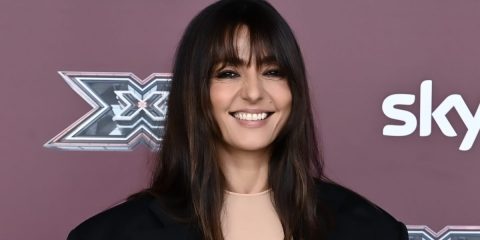 effetto-x-factor:-t’appartengo-di-ambra-diventa-virale-e-conquista-le-classifiche
