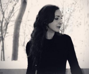 Hungarian-pianist-composer-Melinda-Sütő