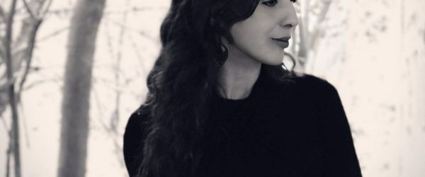 Hungarian-pianist-composer-Melinda-Sütő