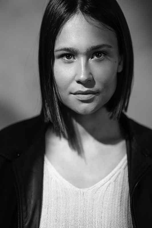 Asia-Morellini--cantautrice-attrice
