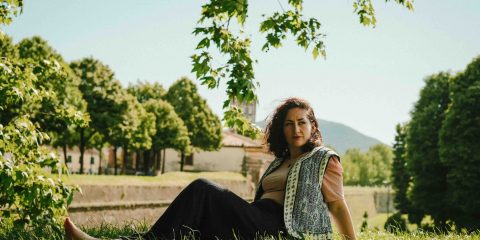 ALIS-MATA-Anche-meno_foto-1.jpeg